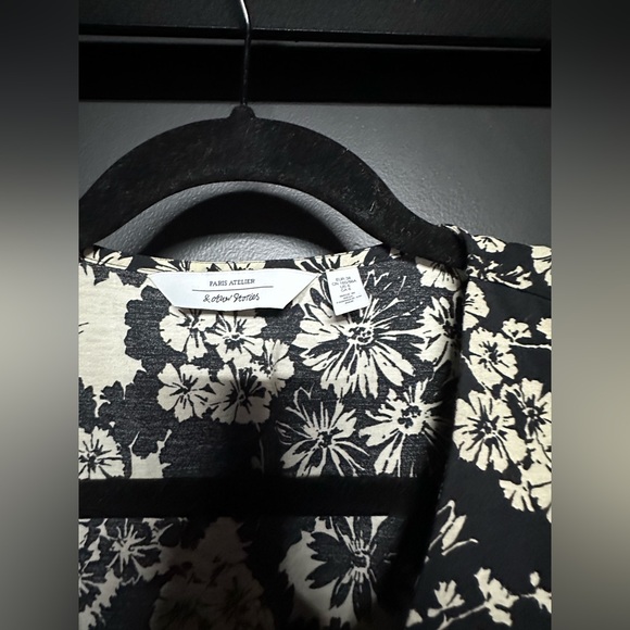 NWOT & Other Stories flutter sleeve midi dress in mono floral print US 6 - Picture 5 of 7